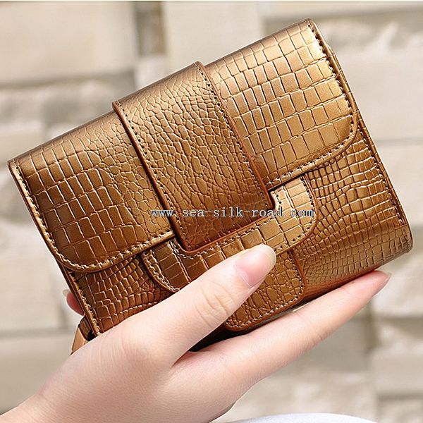leather woman clutch