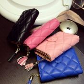 Perempuan dompet images