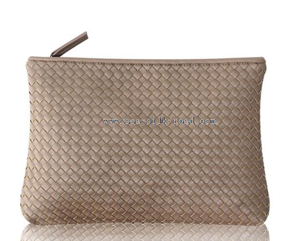 weave clutch bag