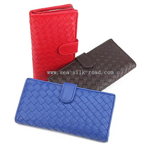 weave clutch wallet