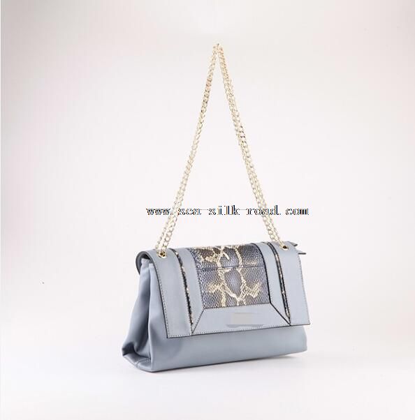 chain strap woman bags