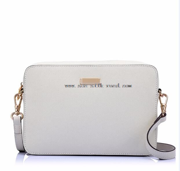 Klasszikus stílusú Crossbody táskák