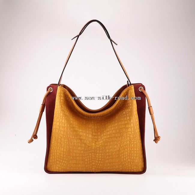 Ladies crocodile patent fashion bag