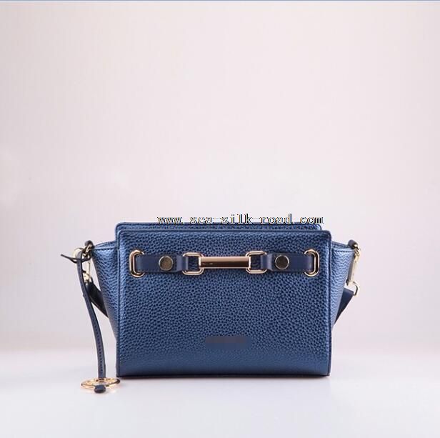 Ladies shoudler bag