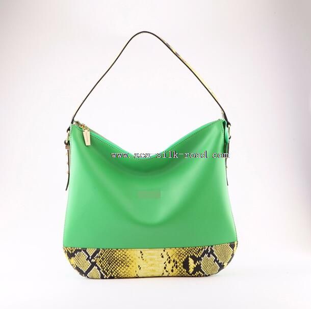 sling shoulder bag