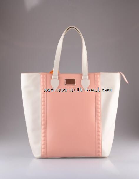 Elegant lady handbags