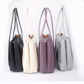 Borsa tote in pelle donna images