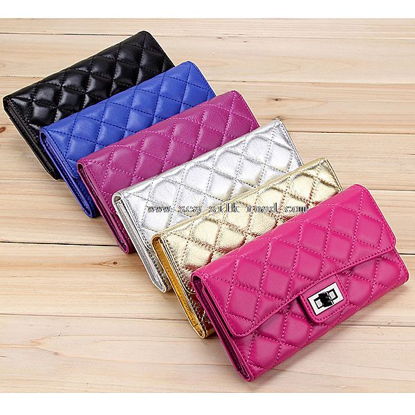 Perempuan dompet