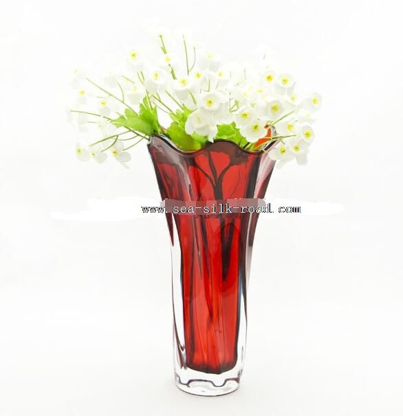 rød farge glass blomst vase