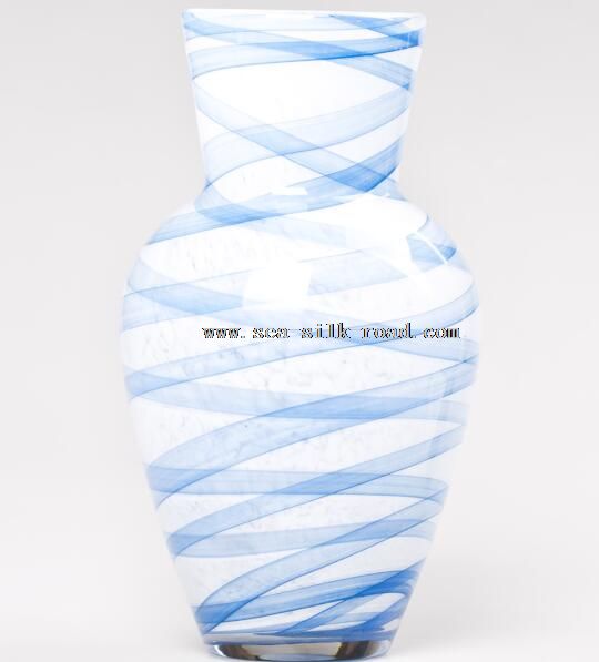 swirl glass vase 25cm tall