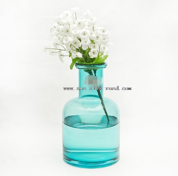 thin neck vase