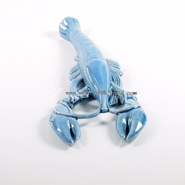 Lobster yang berbentuk patung keramik untuk dekorasi rumah
