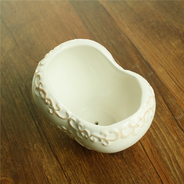 Weißer keramik glasiert blumentopf
