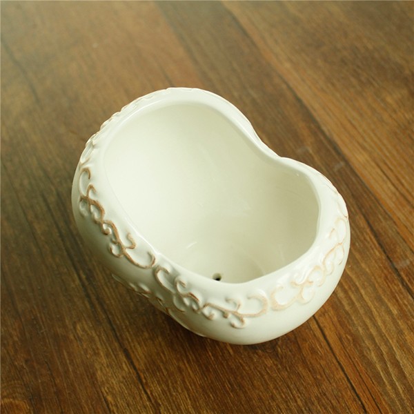 White ceramic glazed flower pot 